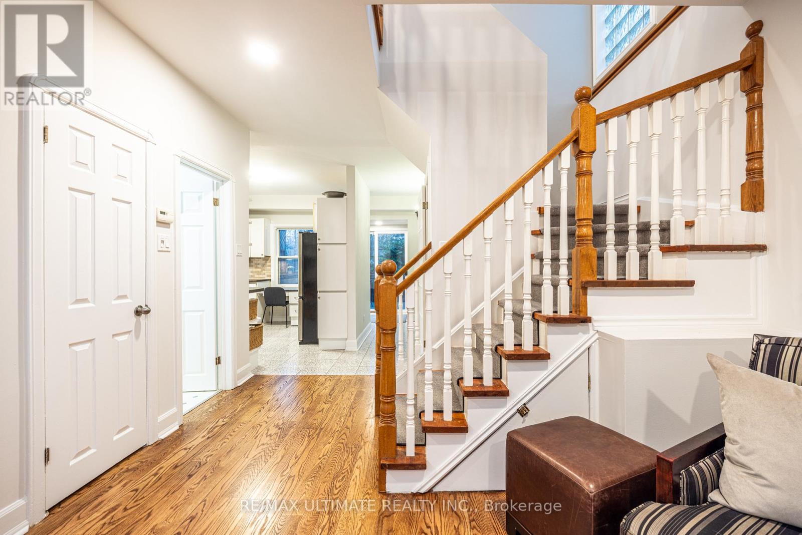 156 Glenvale Boulevard, Toronto, Ontario  M4G 2W3 - Photo 12 - C12997378