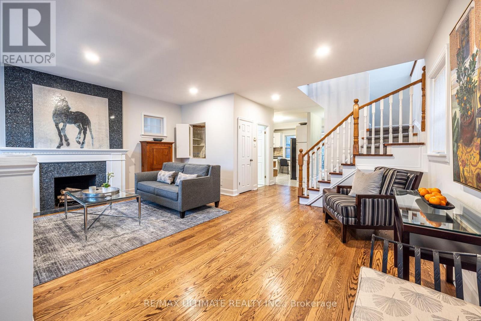 156 Glenvale Boulevard, Toronto, Ontario  M4G 2W3 - Photo 3 - C12997378