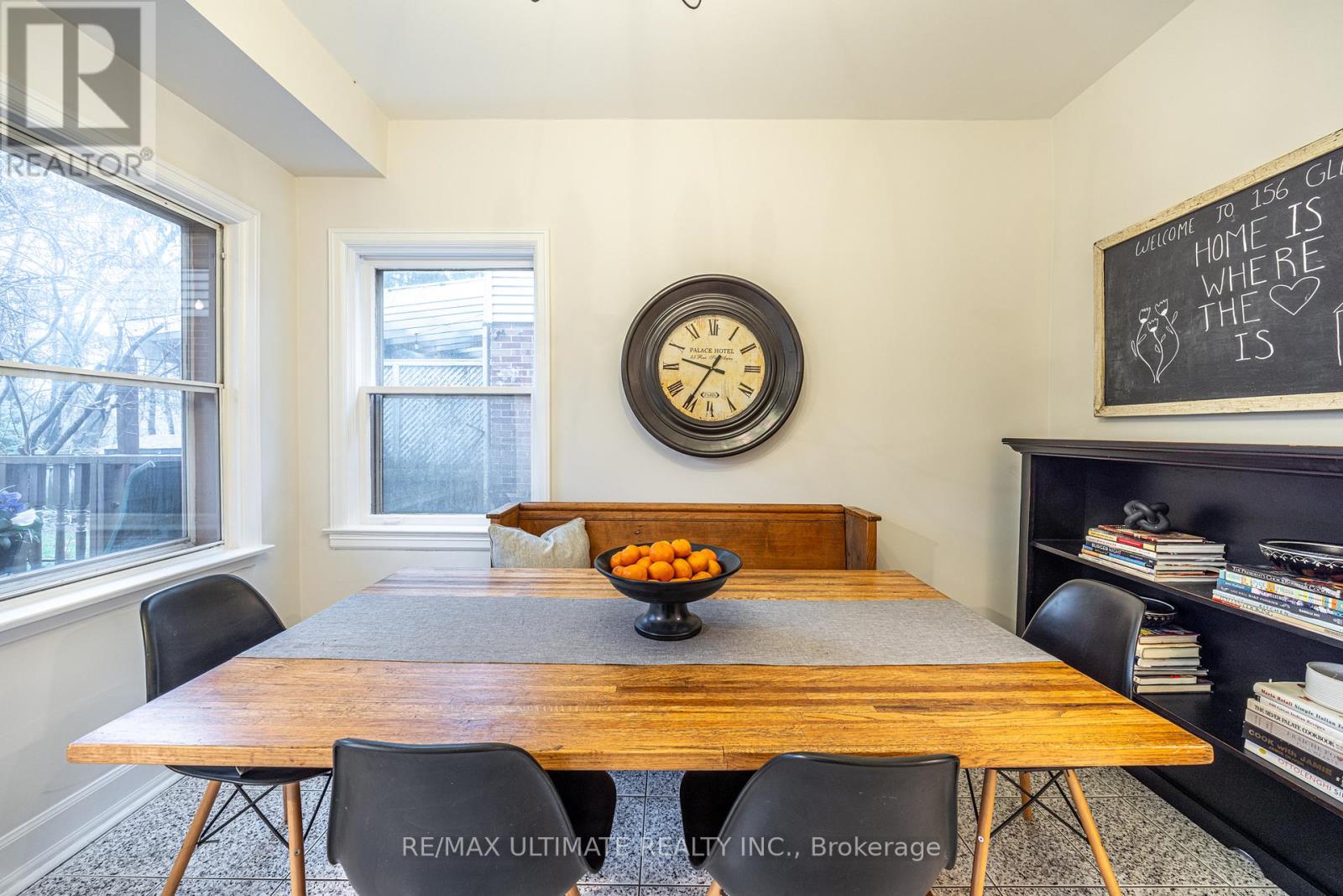 156 Glenvale Boulevard, Toronto, Ontario  M4G 2W3 - Photo 24 - C12997378