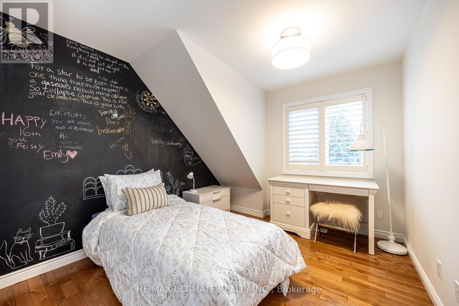 156 Glenvale Boulevard, Toronto, Ontario  M4G 2W3 - Photo 37 - C12997378