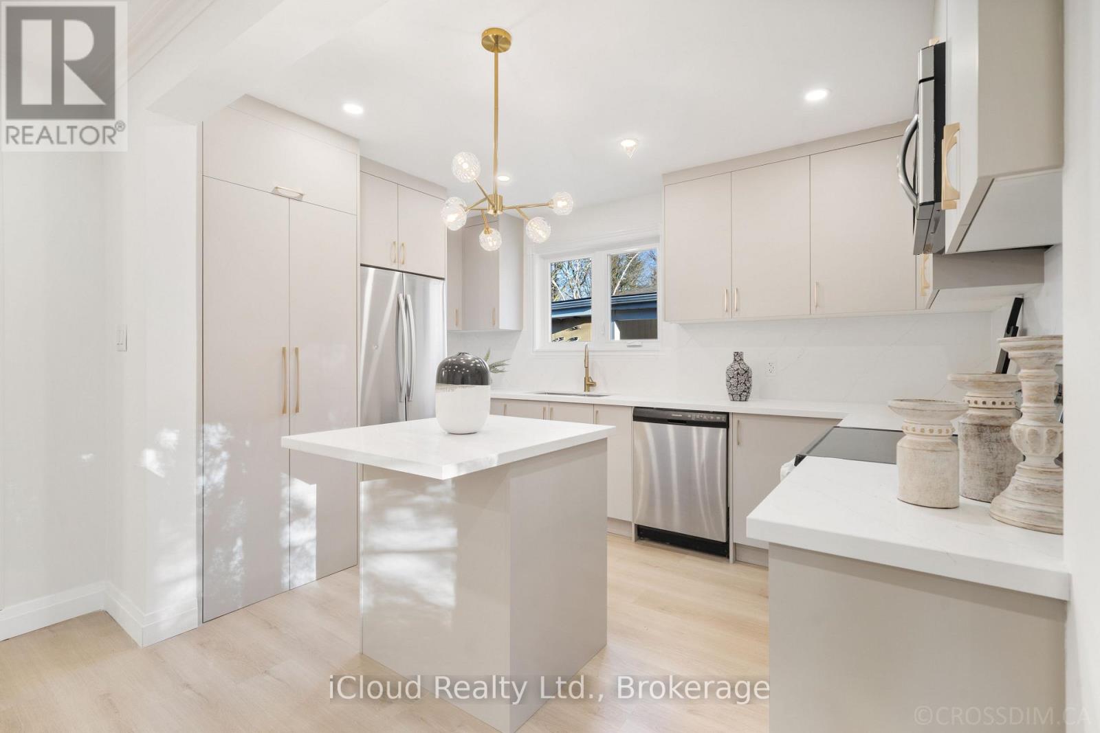 107 Bayview Parkway, Newmarket, Ontario  L3Y 3W2 - Photo 14 - N12985090