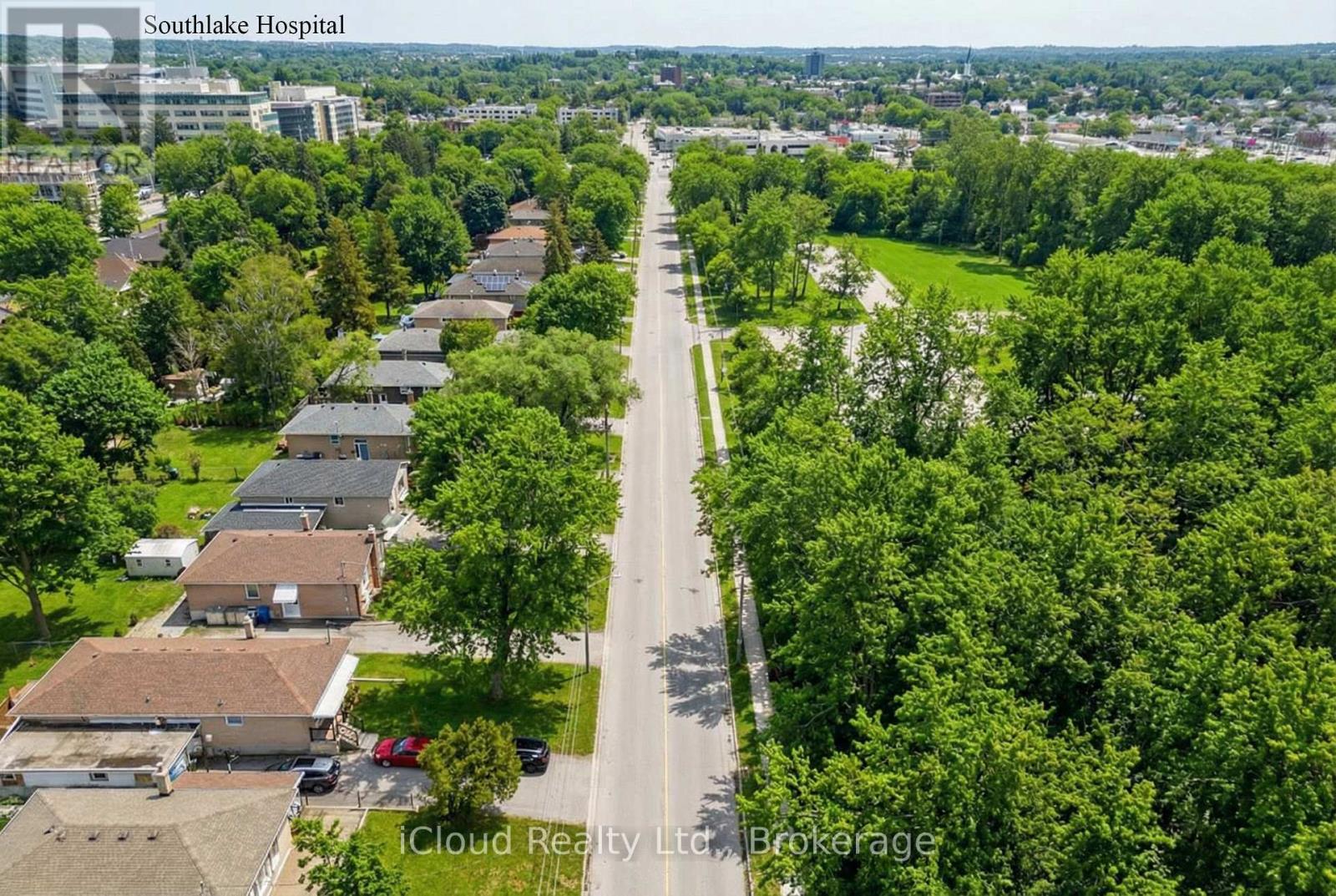 107 Bayview Parkway, Newmarket, Ontario  L3Y 3W2 - Photo 7 - N12985090