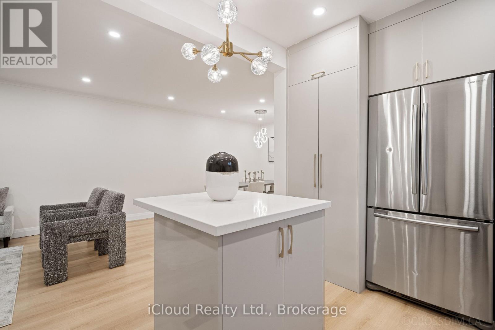 107 Bayview Parkway, Newmarket, Ontario  L3Y 3W2 - Photo 15 - N12985090