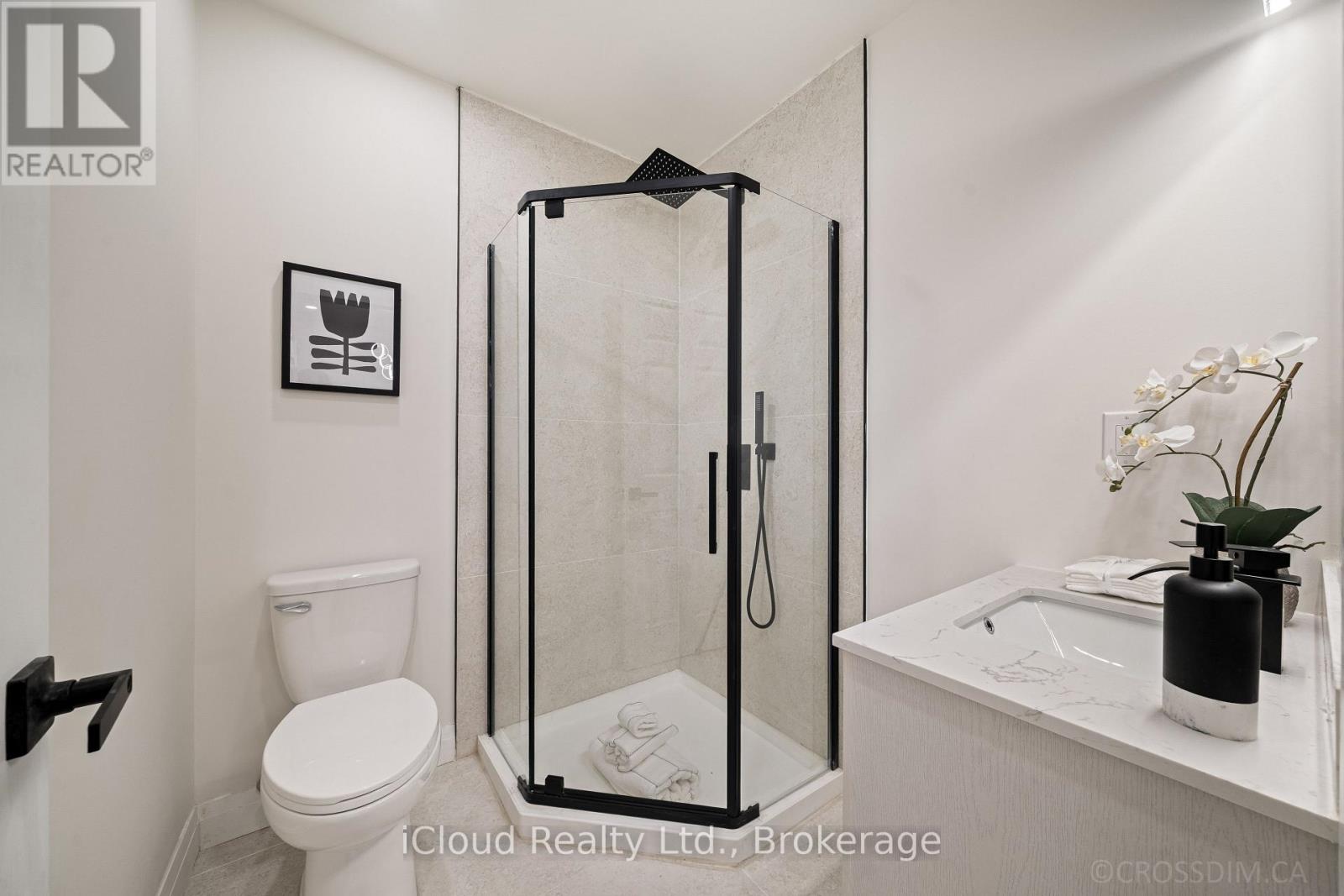 107 Bayview Parkway, Newmarket, Ontario  L3Y 3W2 - Photo 27 - N12985090