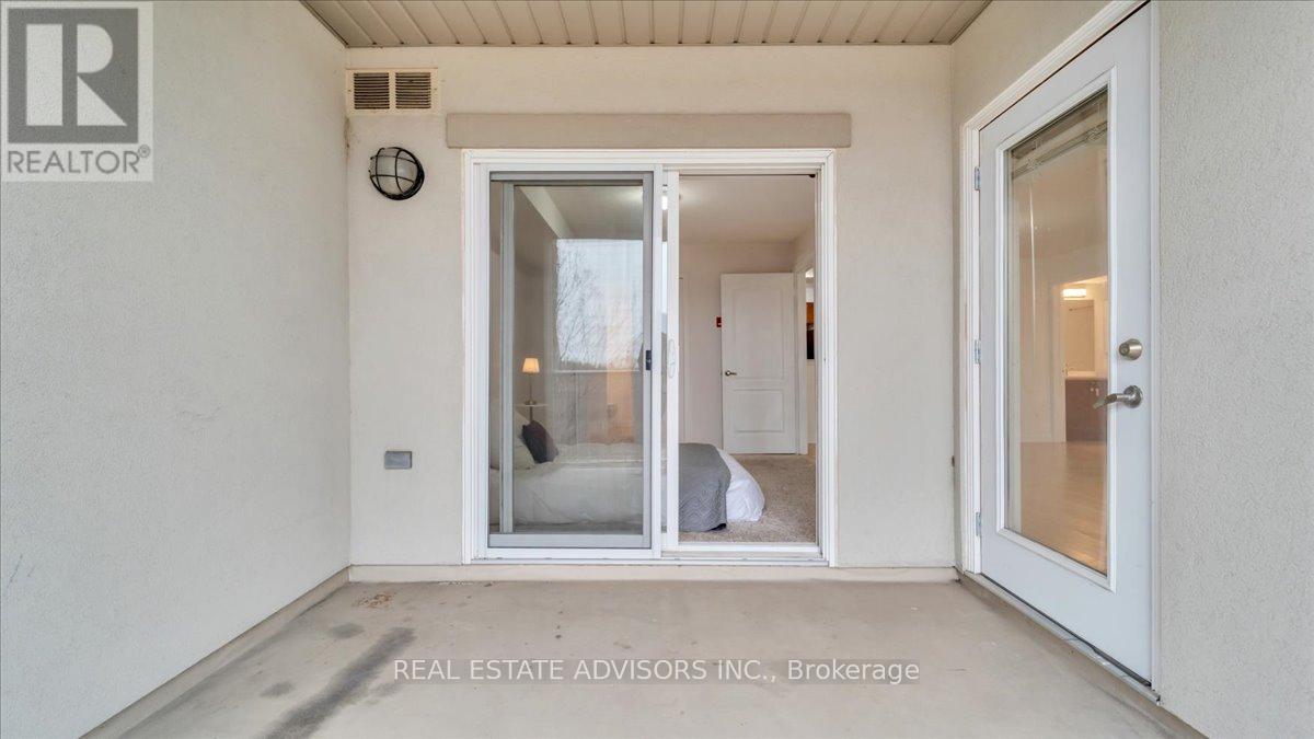 2208 - 6 Dayspring Circle, Brampton, Ontario  L6P 2Z6 - Photo 14 - W12997542