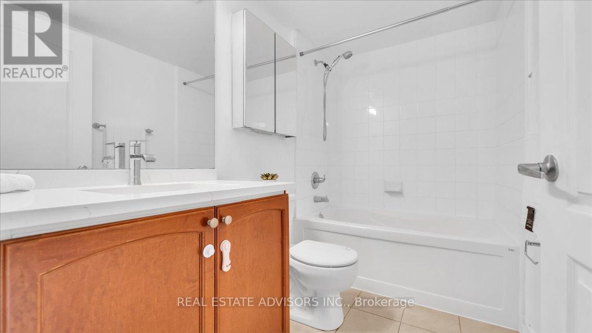 2208 - 6 Dayspring Circle, Brampton, Ontario  L6P 2Z6 - Photo 19 - W12997542