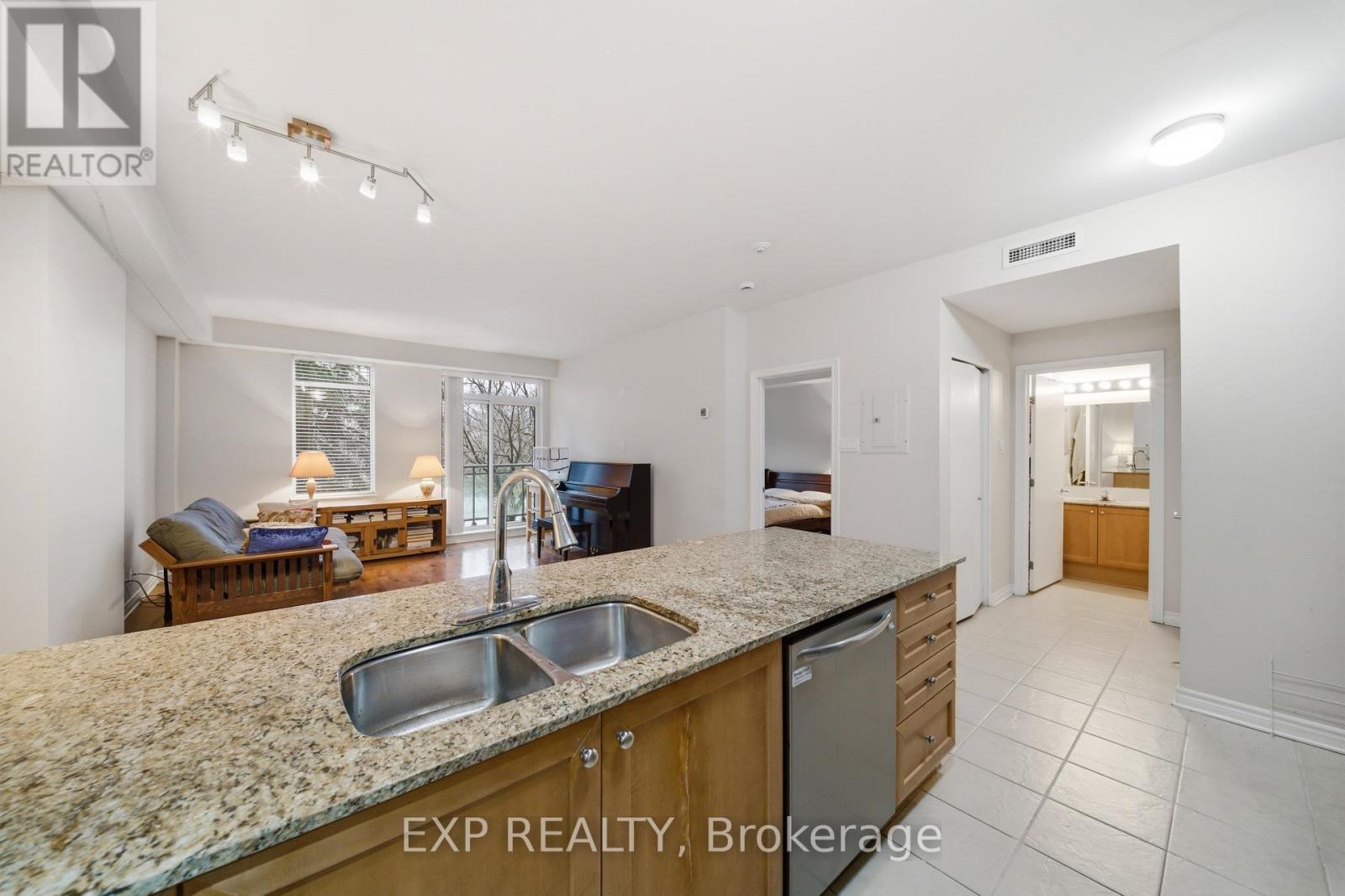 218 - 205 Bolton Street, Ottawa, Ontario  K1N 1K7 - Photo 10 - X12878886