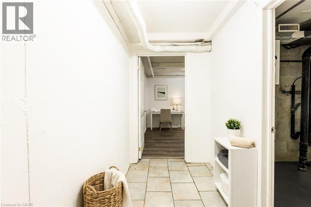 121 E University Avenue E Unit# 102, Waterloo, Ontario  N2J 4J1 - Photo 21 - 40820934