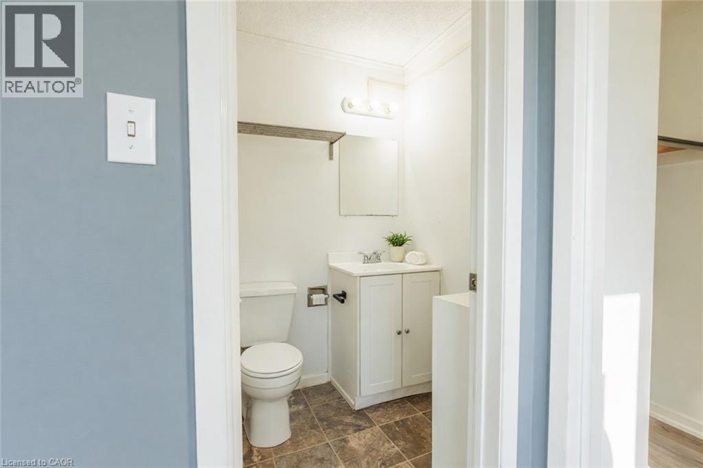 121 E University Avenue E Unit# 102, Waterloo, Ontario  N2J 4J1 - Photo 25 - 40820934