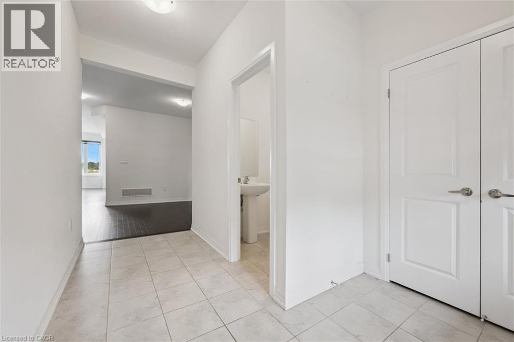 421 Newman Drive, Cambridge, Ontario  N1S 0E1 - Photo 7 - 40820637