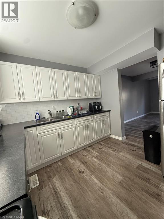 255 Northlake Drive Unit# 6, Waterloo, Ontario  N2V 1Z2 - Photo 14 - 40819935