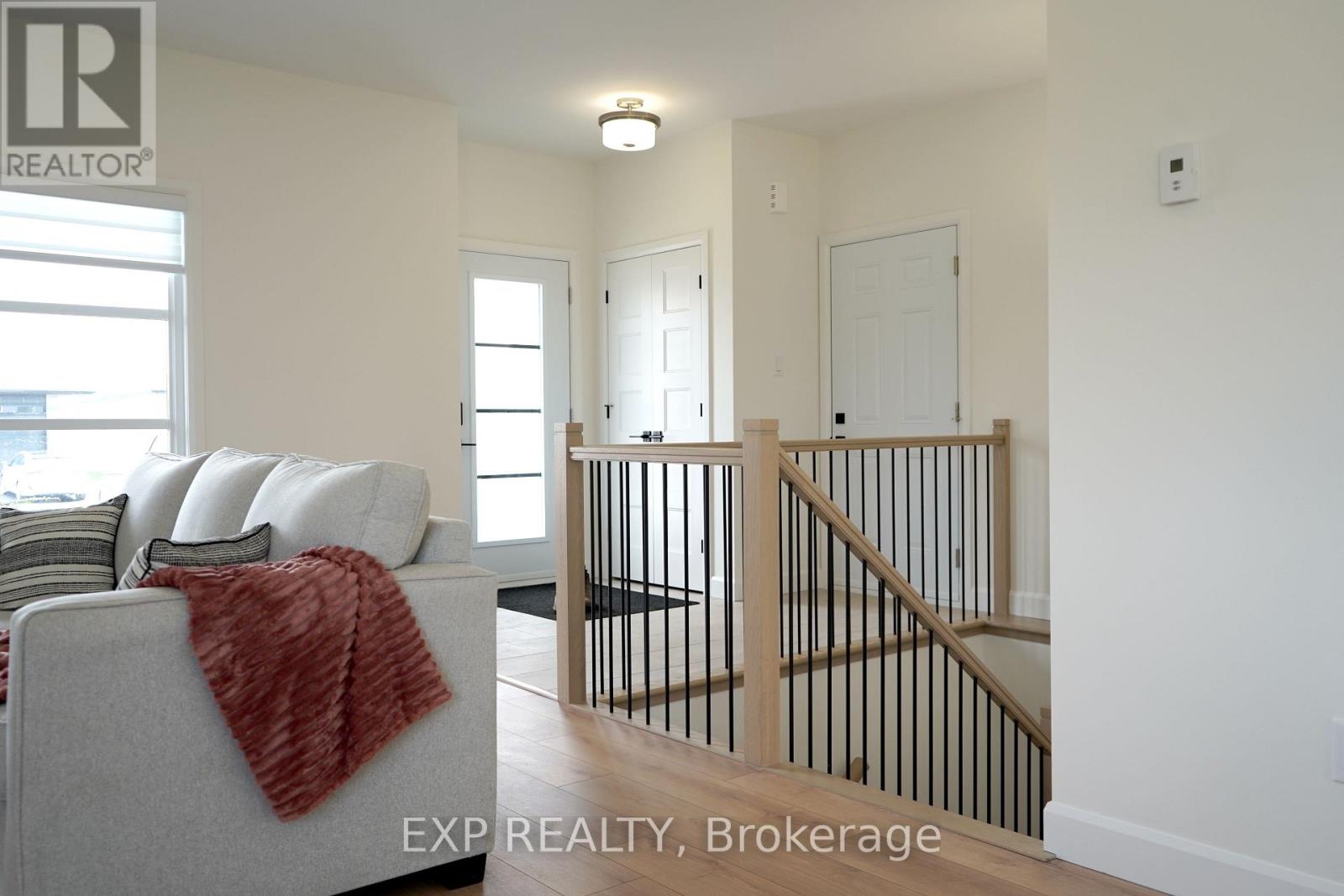 156 Giroux Street, The Nation, Ontario  K0A 2M0 - Photo 3 - X12961570