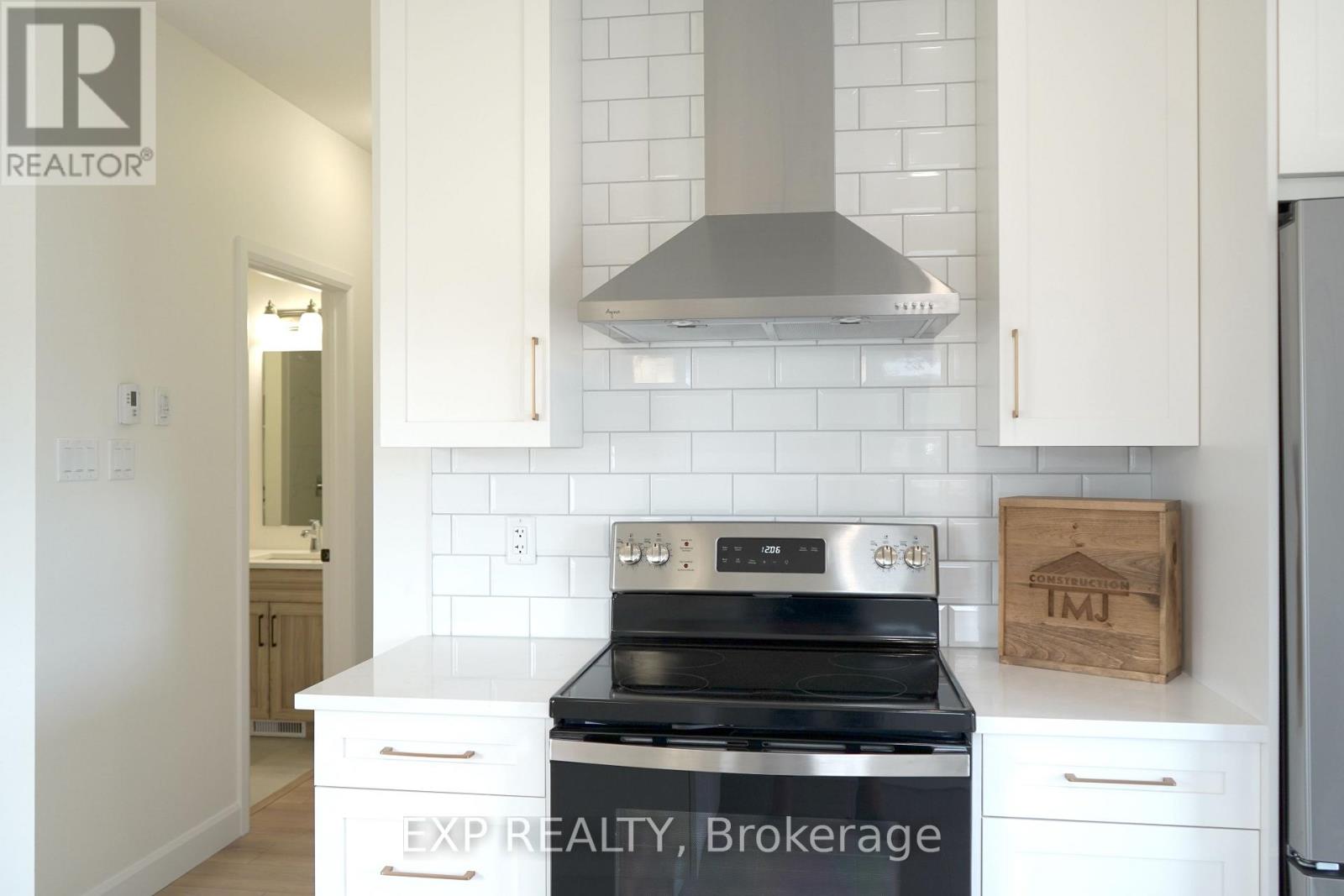 156 Giroux Street, The Nation, Ontario  K0A 2M0 - Photo 10 - X12961570