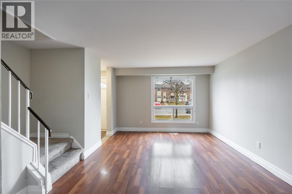 27 Turner Drive Unit# 32, Sarnia, Ontario  N7S 4R9 - Photo 5 - 26008165