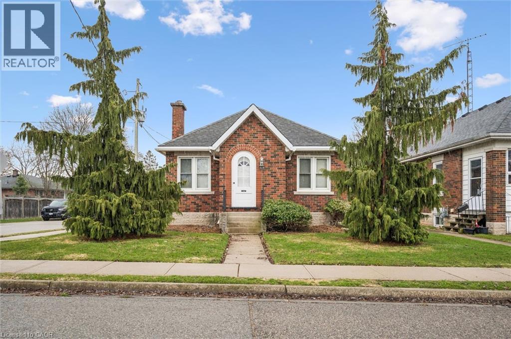 605 Waterloo Street S, Cambridge, Ontario  N3H 1P4 - Photo 2 - 40819179