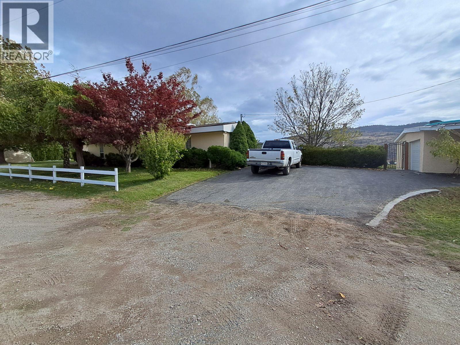 5403 Snowbrush Street, Oliver, British Columbia  V0H 1T9 - Photo 11 - 10361043