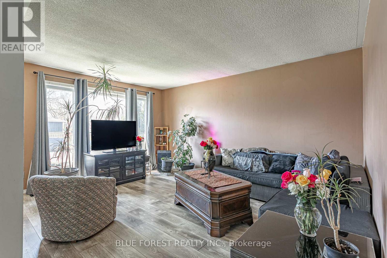 7 Raven Avenue, St. Thomas, Ontario  N5R 5K8 - Photo 4 - X12999592