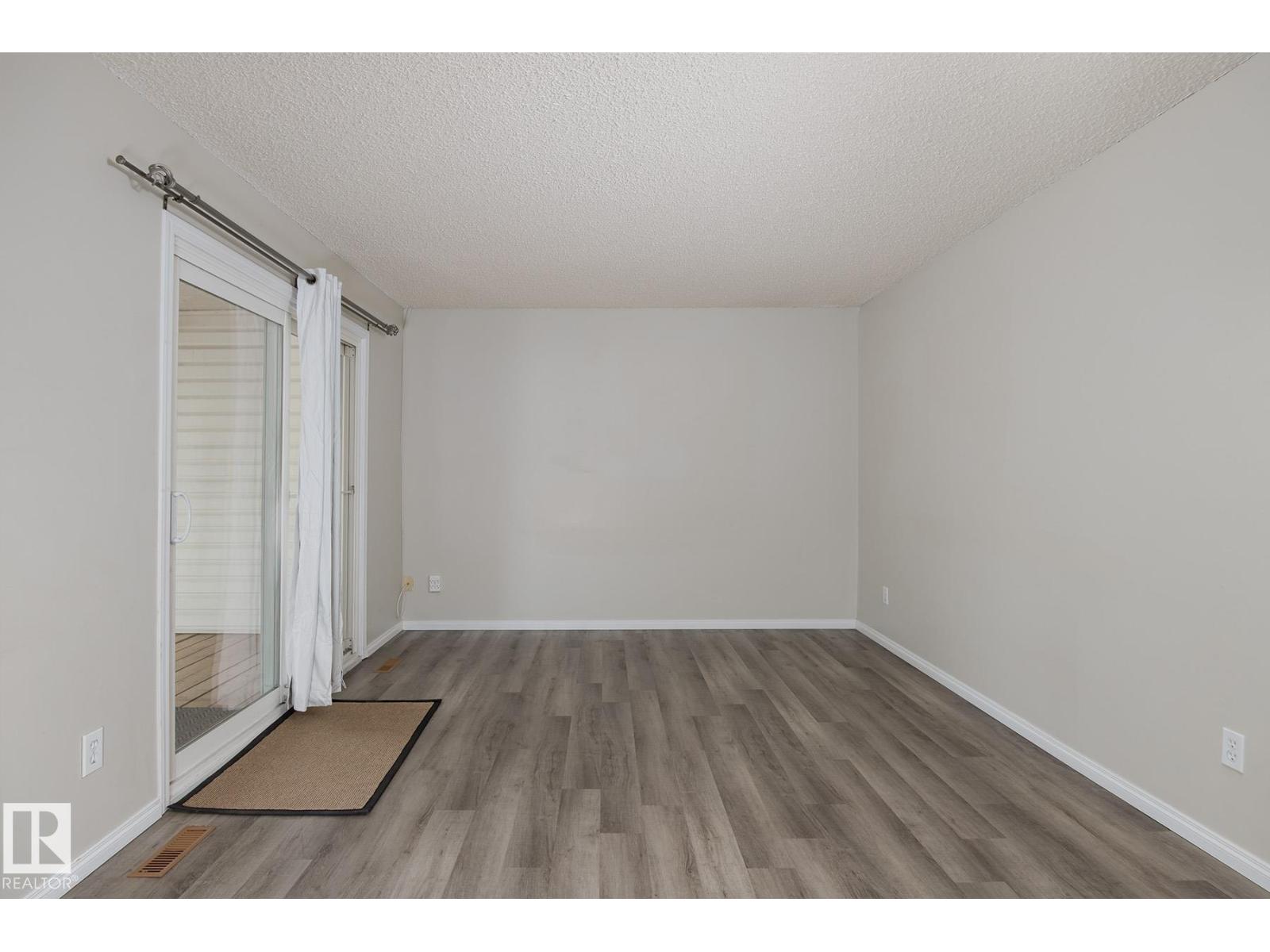 37 Woodvale Vg Nw, Edmonton, Alberta  T6L 1W4 - Photo 11 - E4482284