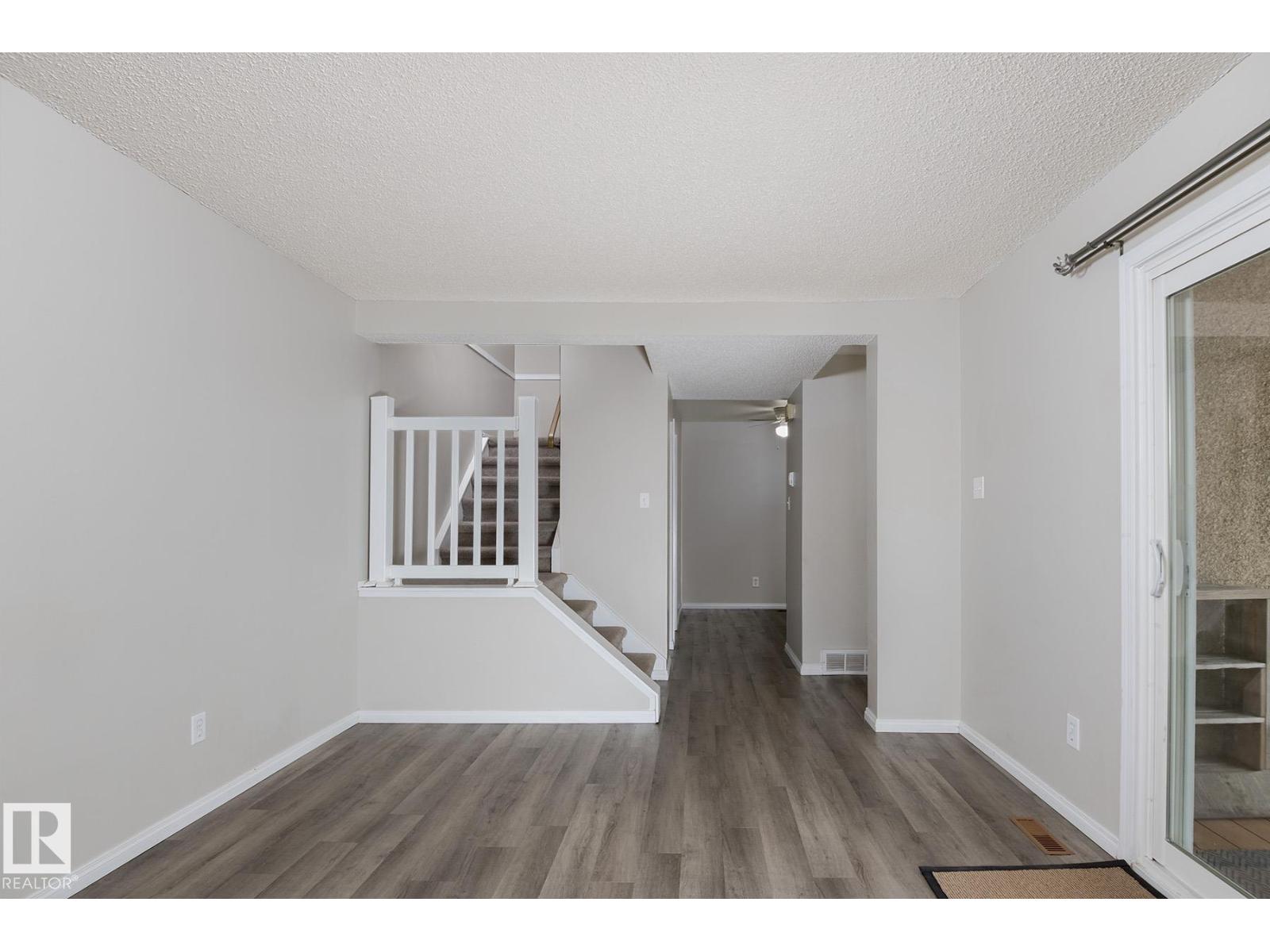 37 Woodvale Vg Nw, Edmonton, Alberta  T6L 1W4 - Photo 14 - E4482284