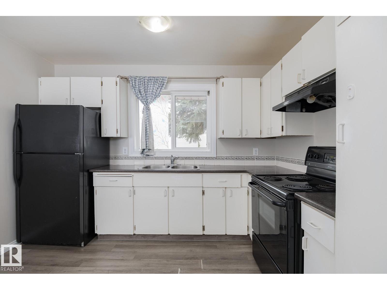 37 Woodvale Vg Nw, Edmonton, Alberta  T6L 1W4 - Photo 17 - E4482284