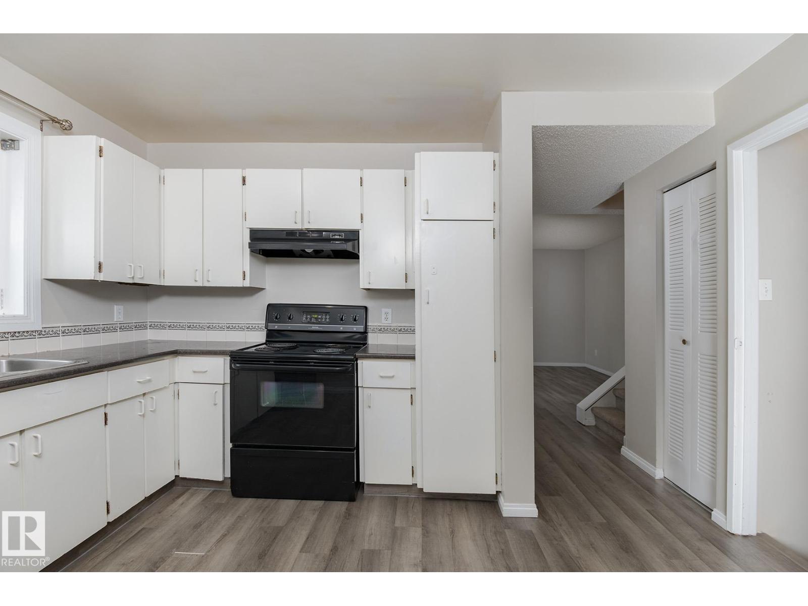 37 Woodvale Vg Nw, Edmonton, Alberta  T6L 1W4 - Photo 18 - E4482284