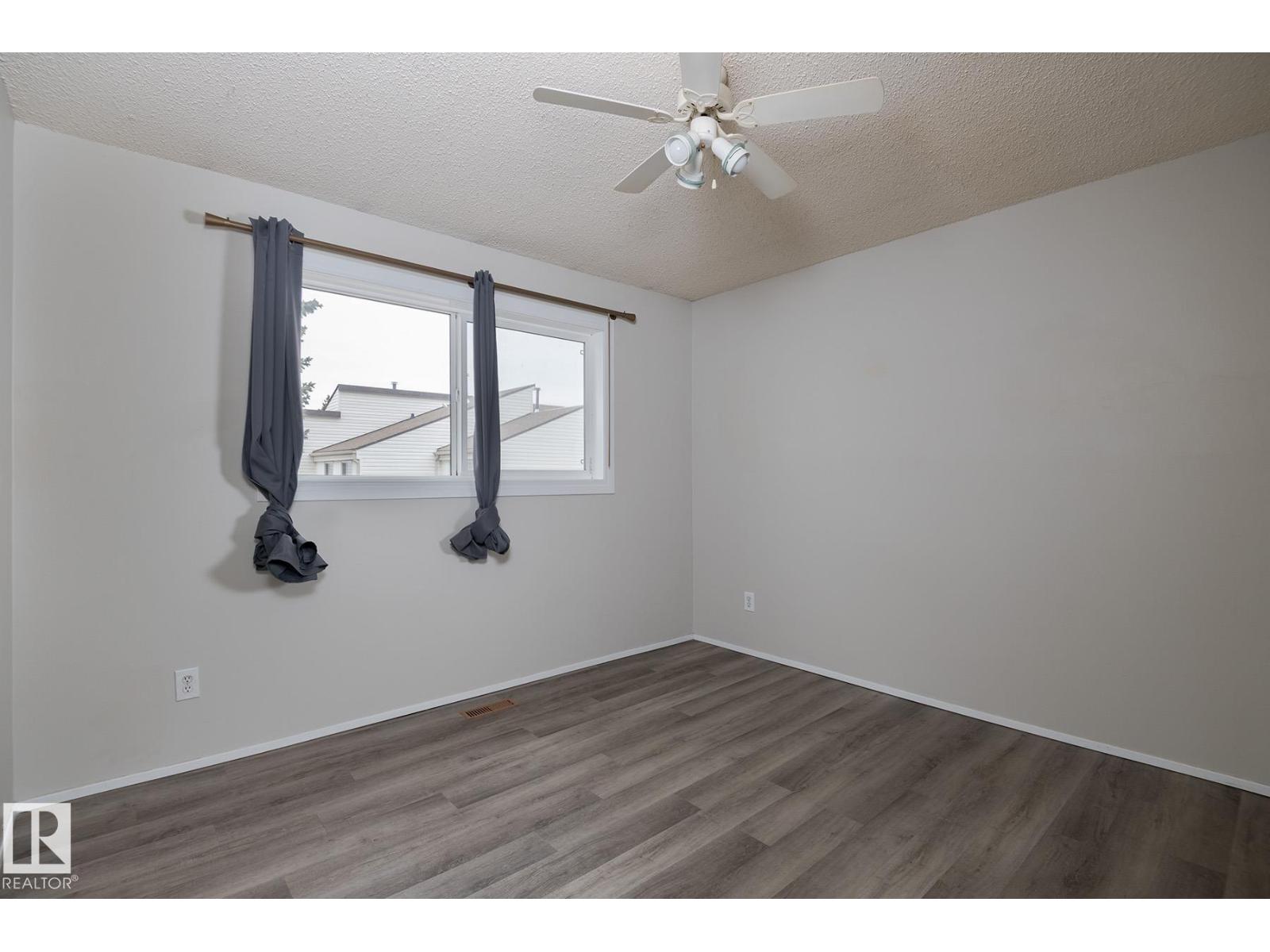 37 Woodvale Vg Nw, Edmonton, Alberta  T6L 1W4 - Photo 22 - E4482284