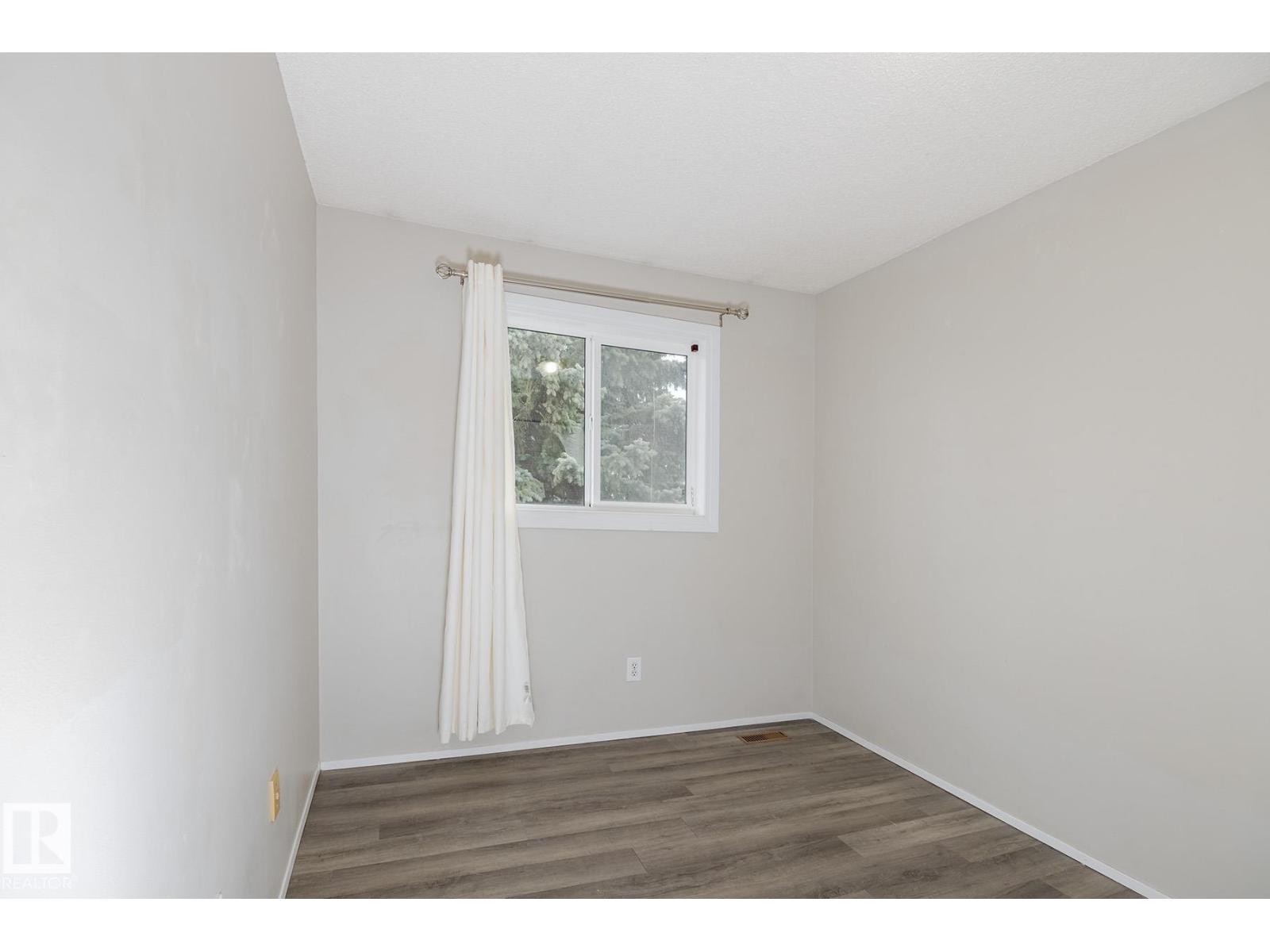 37 Woodvale Vg Nw, Edmonton, Alberta  T6L 1W4 - Photo 30 - E4482284