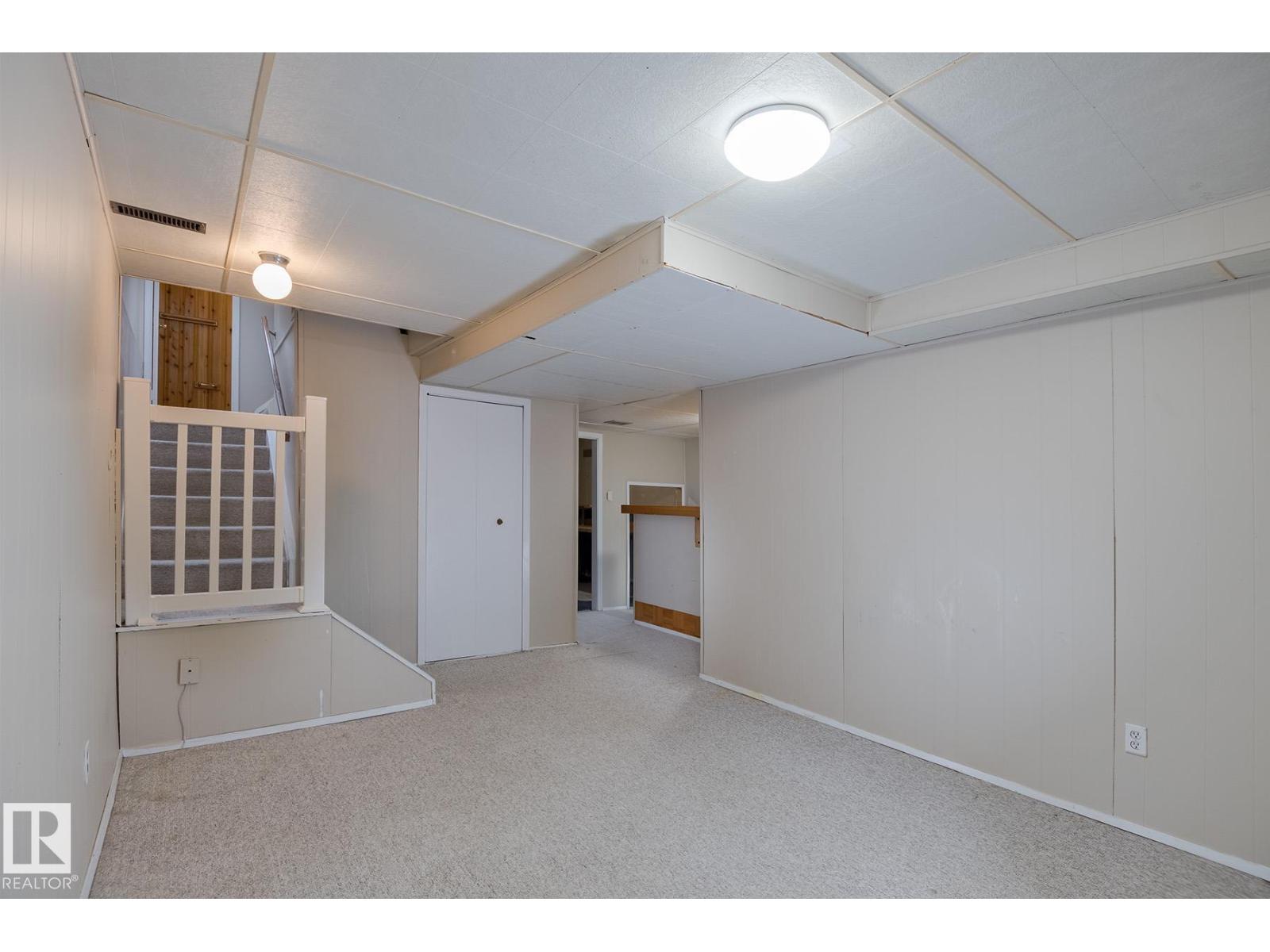 37 Woodvale Vg Nw, Edmonton, Alberta  T6L 1W4 - Photo 35 - E4482284