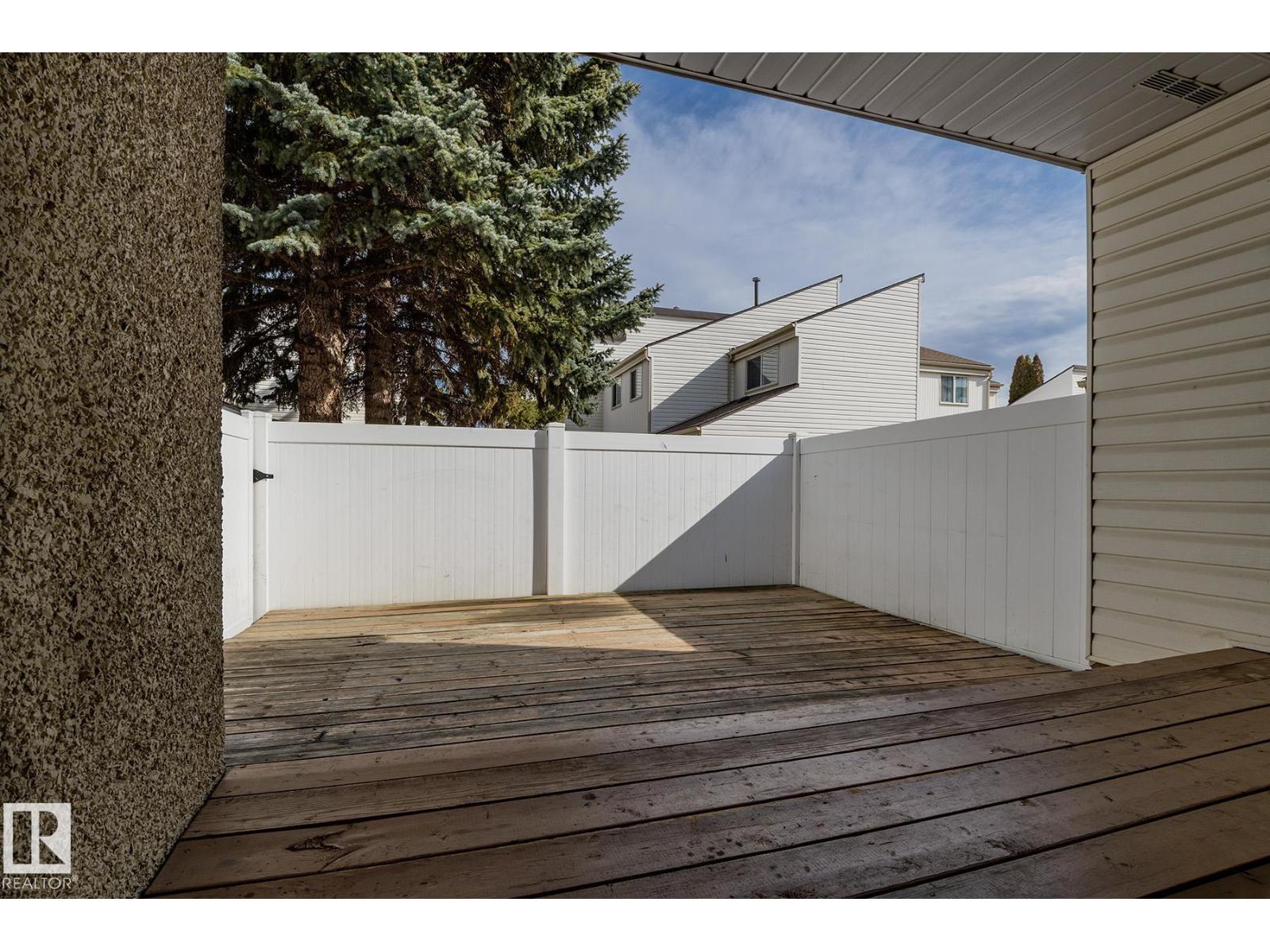37 Woodvale Vg Nw, Edmonton, Alberta  T6L 1W4 - Photo 6 - E4482284