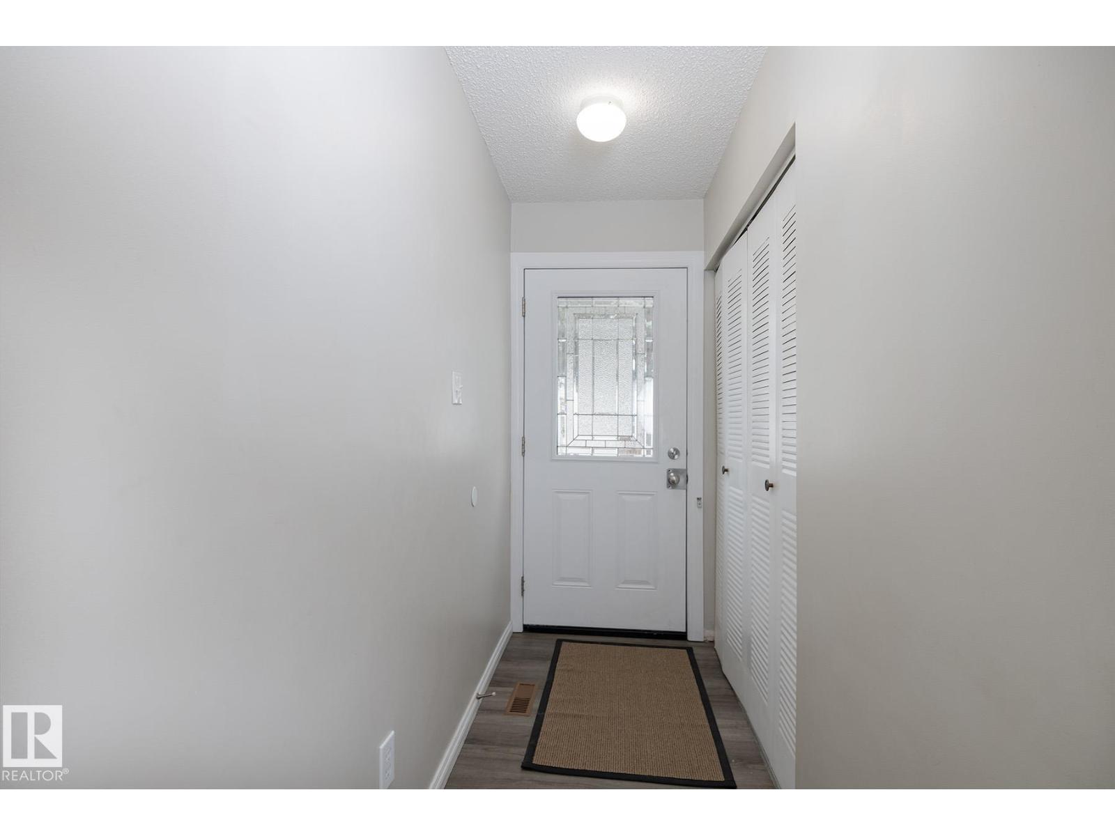 37 Woodvale Vg Nw, Edmonton, Alberta  T6L 1W4 - Photo 8 - E4482284