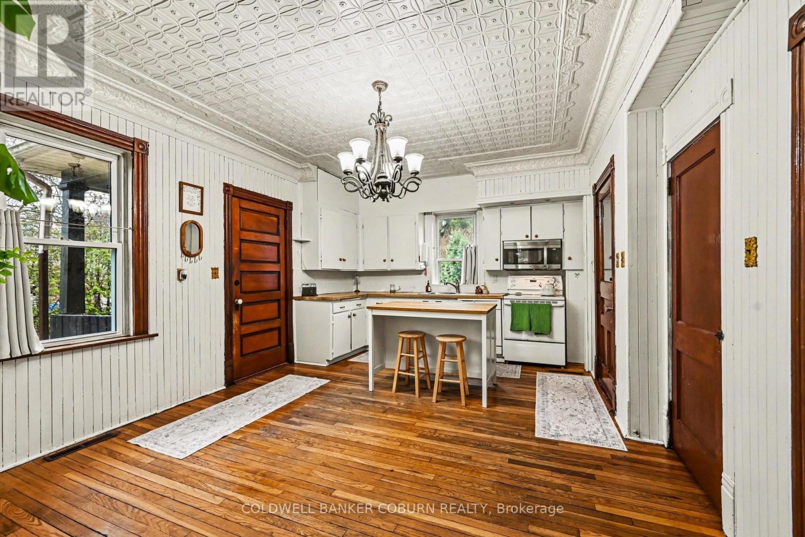 93 King Street, North Dundas, Ontario  K0C 1H0 - Photo 14 - X12999566