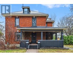 93 KING STREET, North Dundas, Ontario