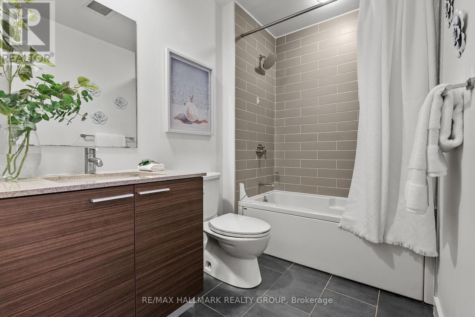 332 - 354 Gladstone Avenue, Ottawa, Ontario  K2P 0R4 - Photo 15 - X12999638