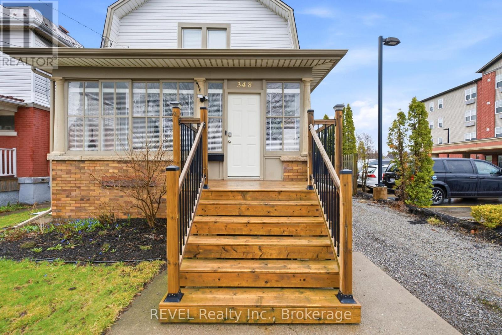 348 Hellems Avenue, Welland, Ontario  L3B 3C1 - Photo 3 - X12999588