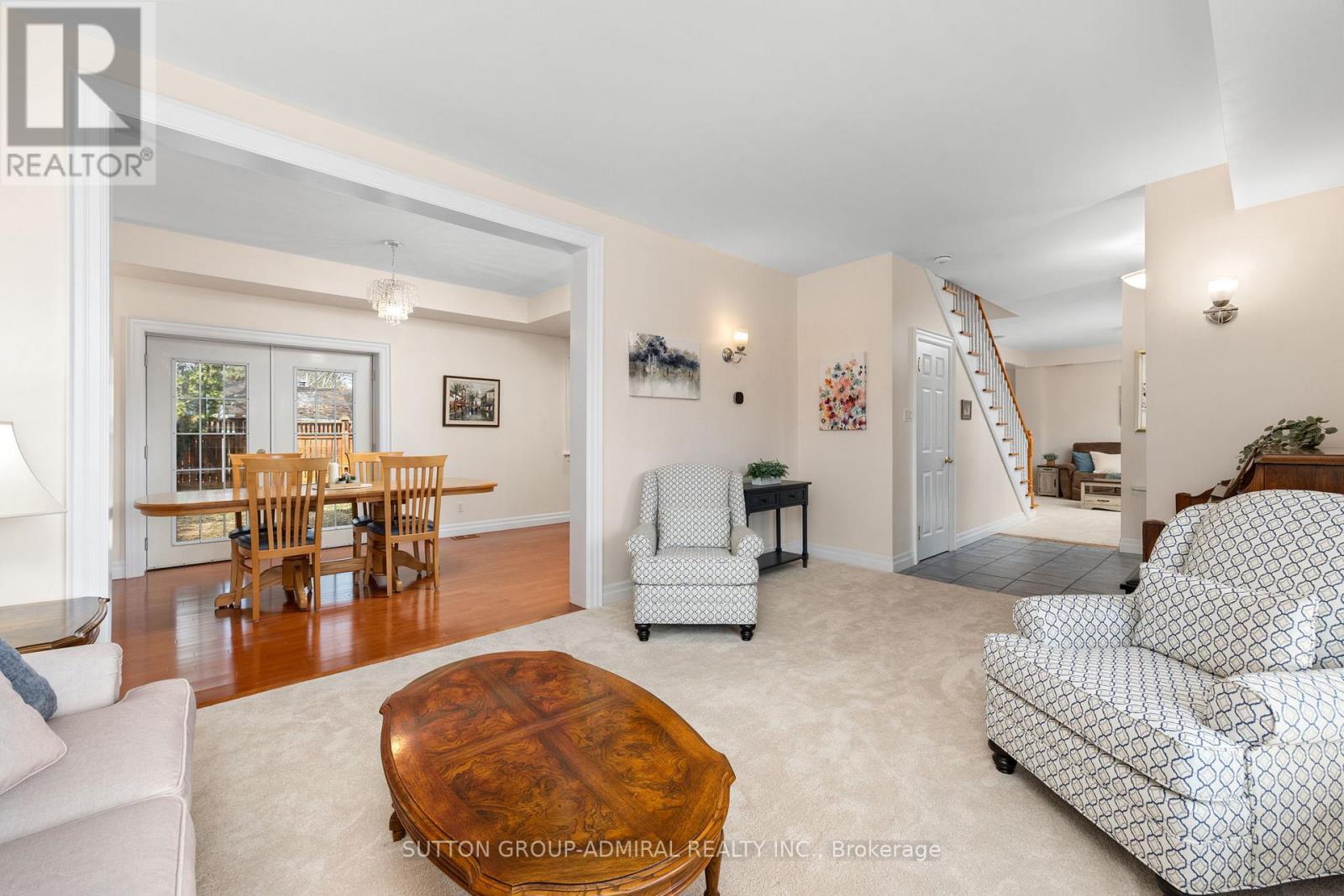 54 Starlight Crescent, Richmond Hill, Ontario  L4C 4X5 - Photo 13 - N12962792