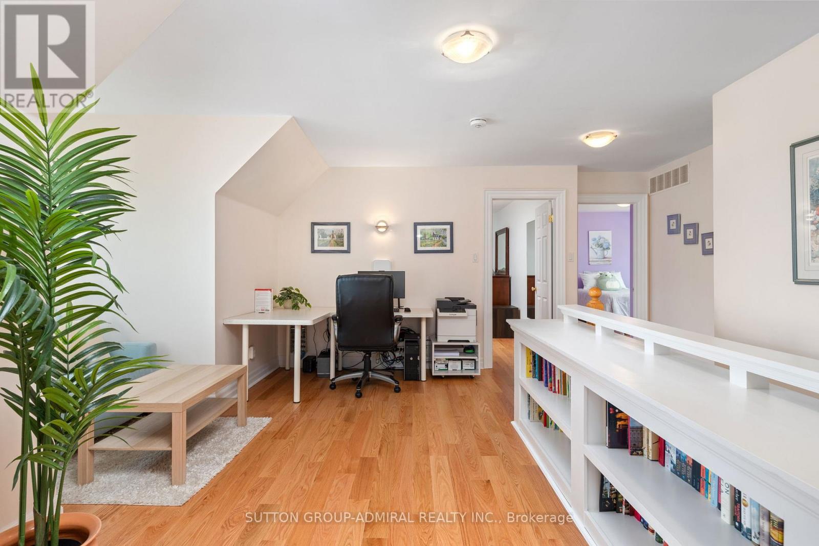 54 Starlight Crescent, Richmond Hill, Ontario  L4C 4X5 - Photo 26 - N12962792