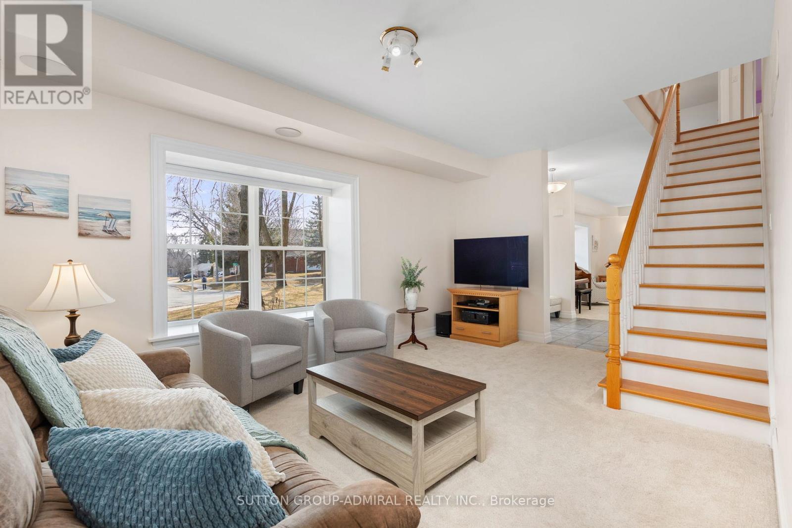 54 Starlight Crescent, Richmond Hill, Ontario  L4C 4X5 - Photo 22 - N12962792