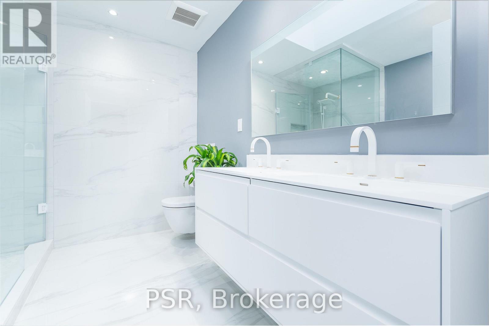 10 Bishop Street, Toronto, Ontario  M5R 1N2 - Photo 9 - C12999480