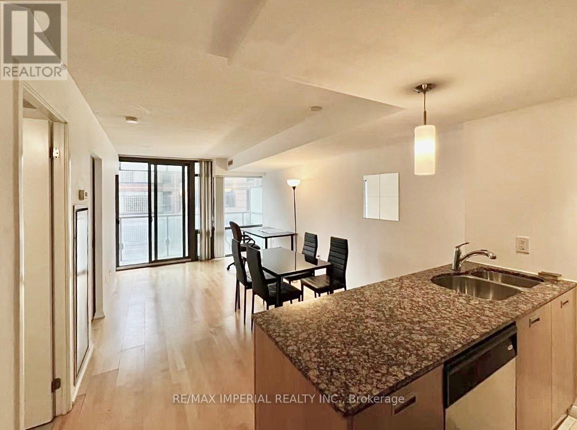 1006 - 38 Grenville Street, Toronto, Ontario  M4Y 1A5 - Photo 6 - C12999524