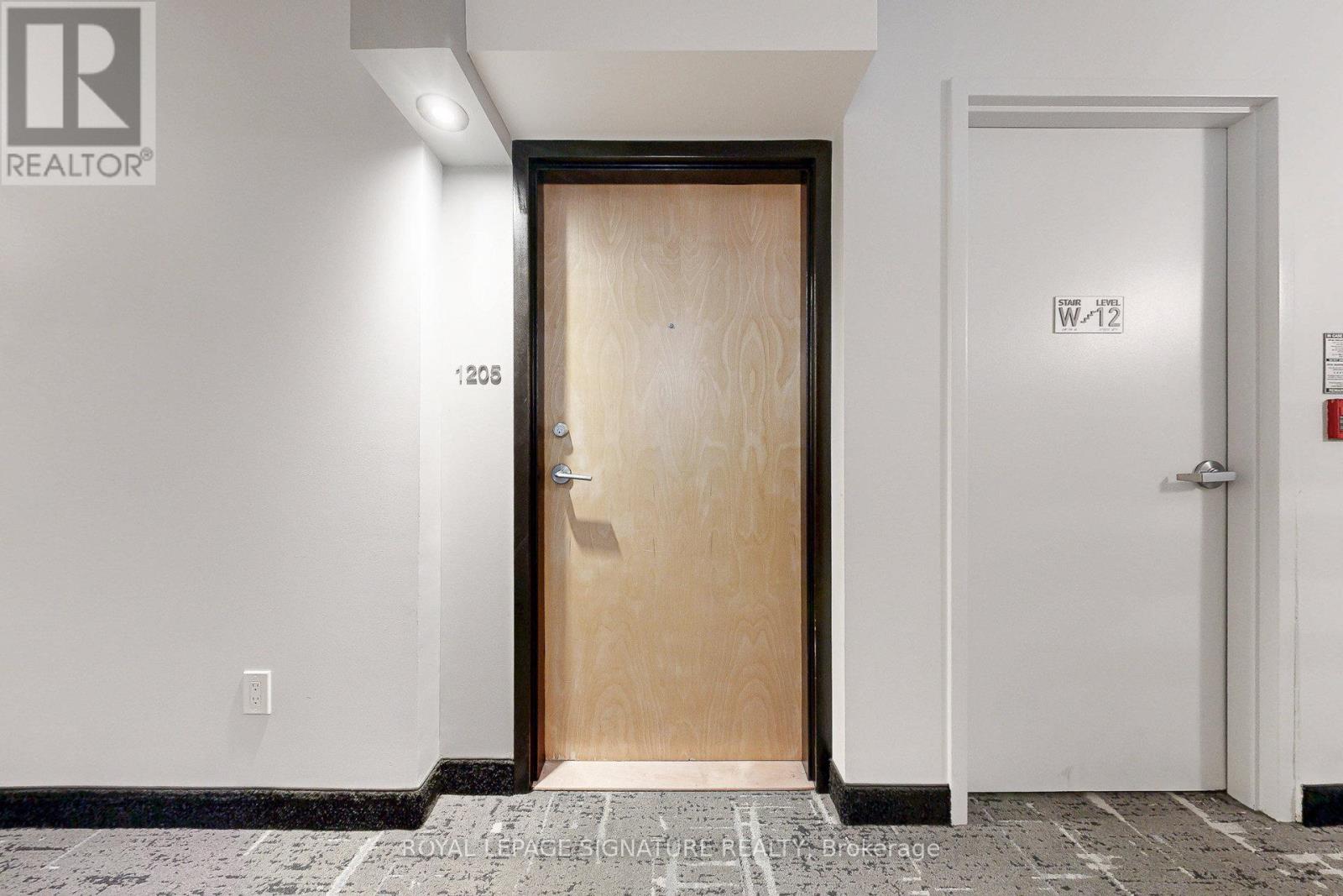 1205 - 39 Parliament Street, Toronto, Ontario  M5A 4R2 - Photo 2 - C12999528