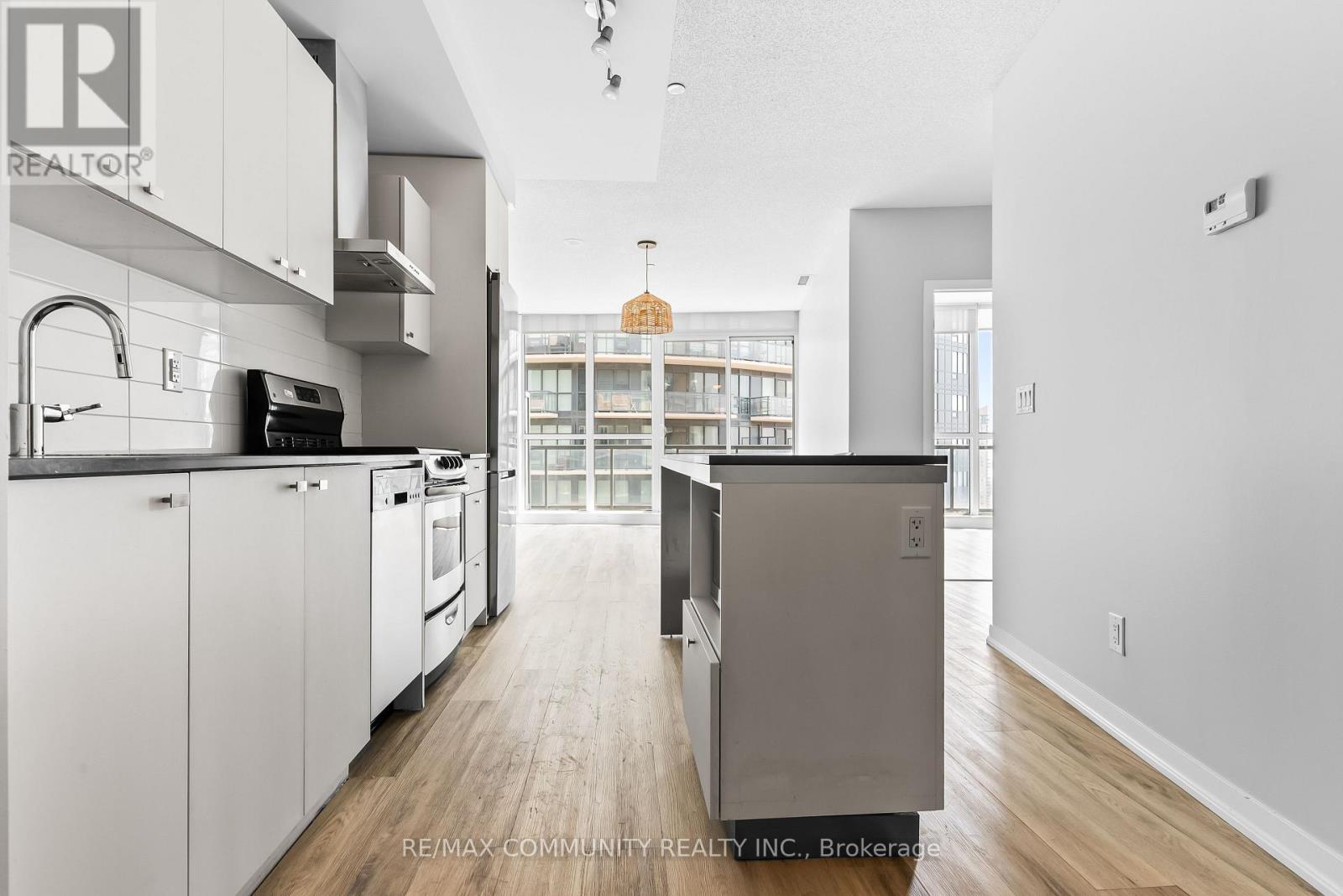 2408 - 51 East Liberty Street, Toronto, Ontario  M6K 3P8 - Photo 7 - C12999644