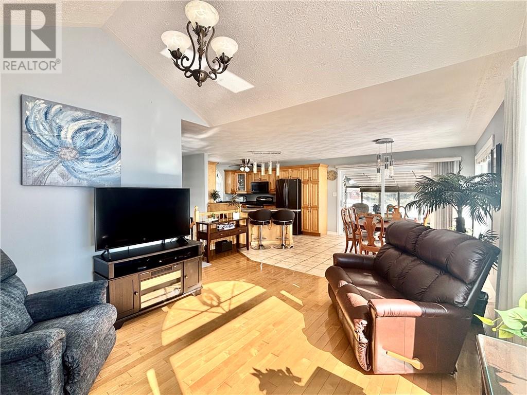 2327 Vermillion Lake Rd., Chelmsford, Ontario  P0M 1L0 - Photo 17 - 2127068