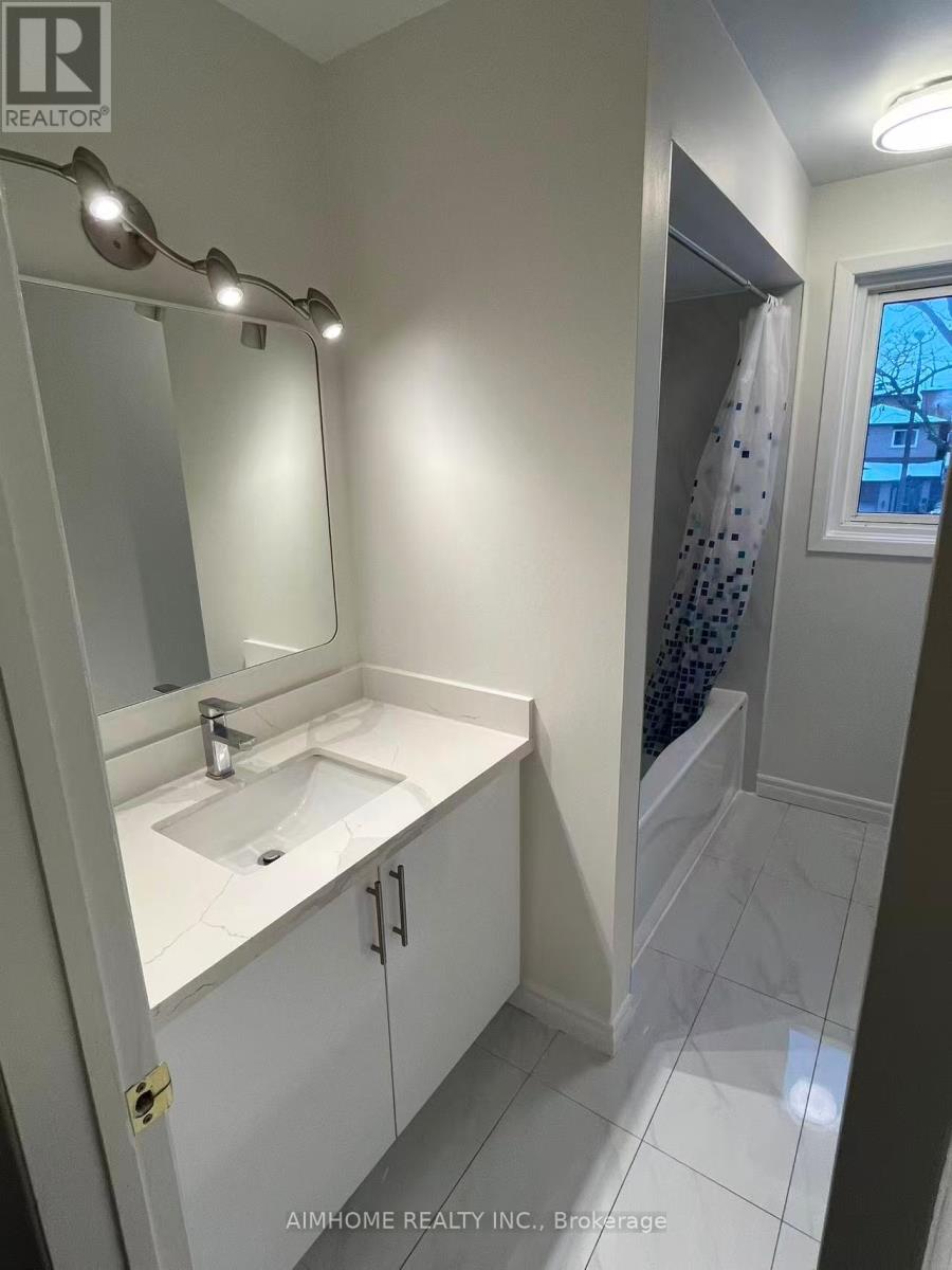 60 Plum Brook Crescent, Toronto, Ontario  M1S 3Z8 - Photo 15 - E12999520