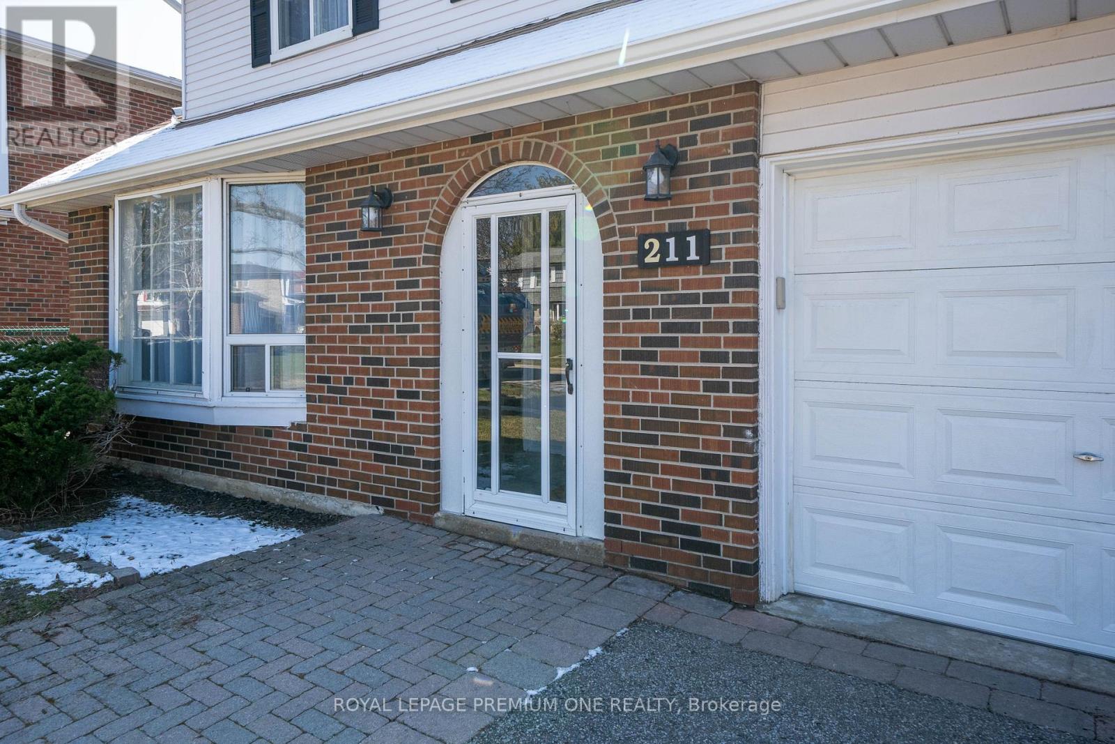 211 Chartland Boulevard S, Toronto, Ontario  M1S 2S4 - Photo 4 - E12999594