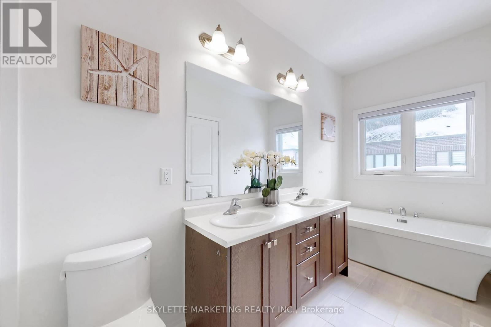 63 Mccague Avenue, Richmond Hill, Ontario  L4S 0J4 - Photo 19 - N12999490