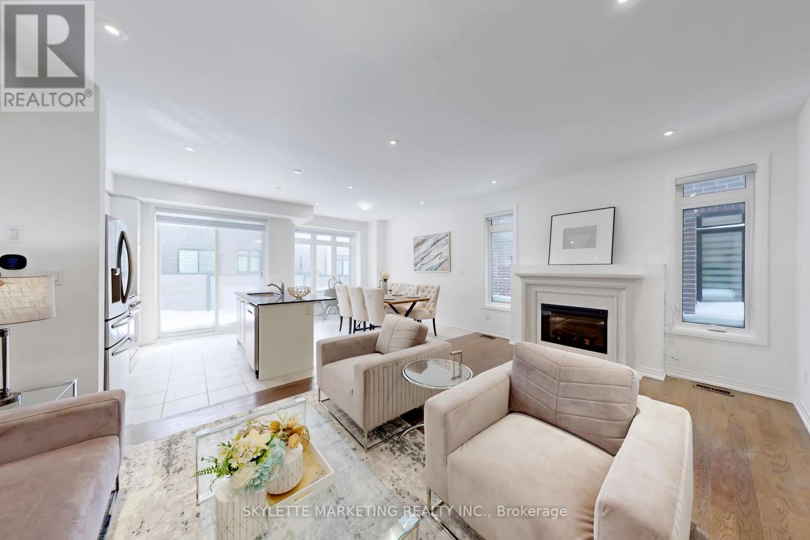 63 Mccague Avenue, Richmond Hill, Ontario  L4S 0J4 - Photo 4 - N12999490