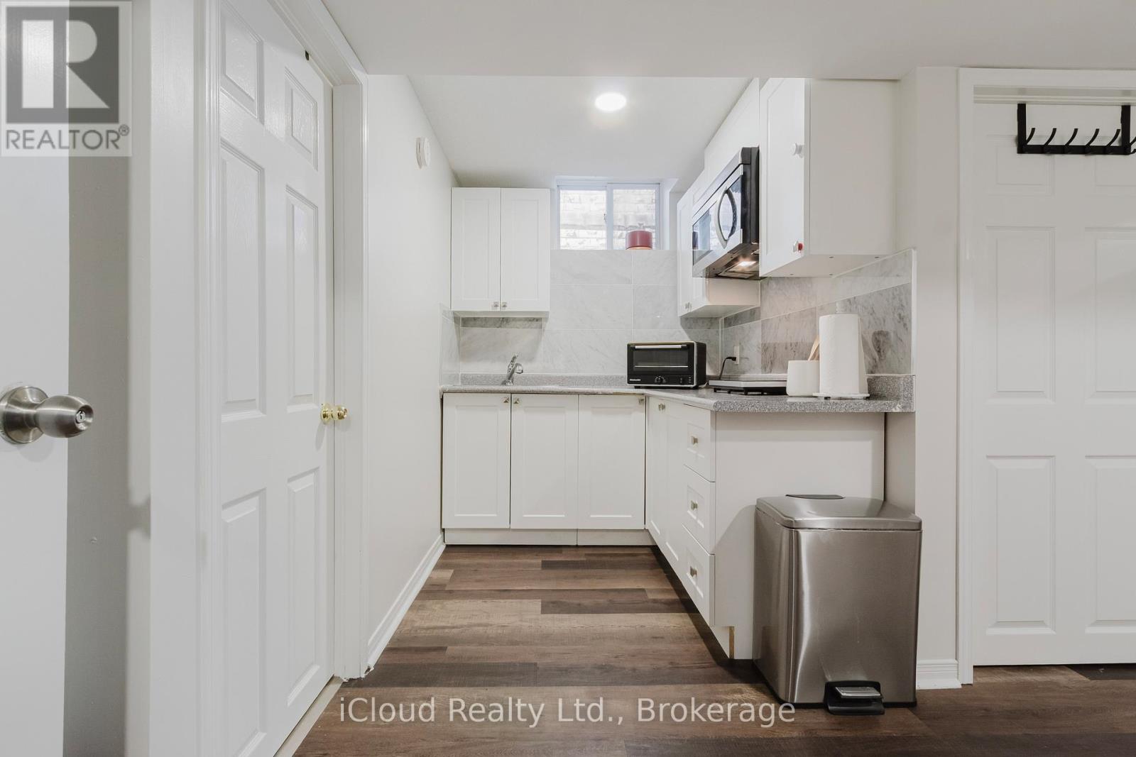 19 Goodwood Drive, Markham, Ontario  L3S 2K6 - Photo 26 - N12999496