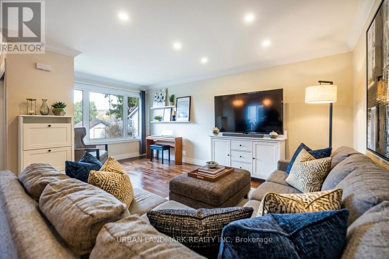 140 Riveredge Drive, Georgina, Ontario  L4P 2P3 - Photo 4 - N12999498