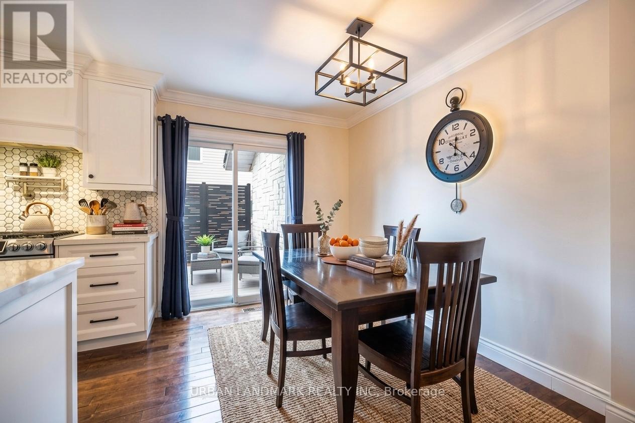 140 Riveredge Drive, Georgina, Ontario  L4P 2P3 - Photo 7 - N12999498