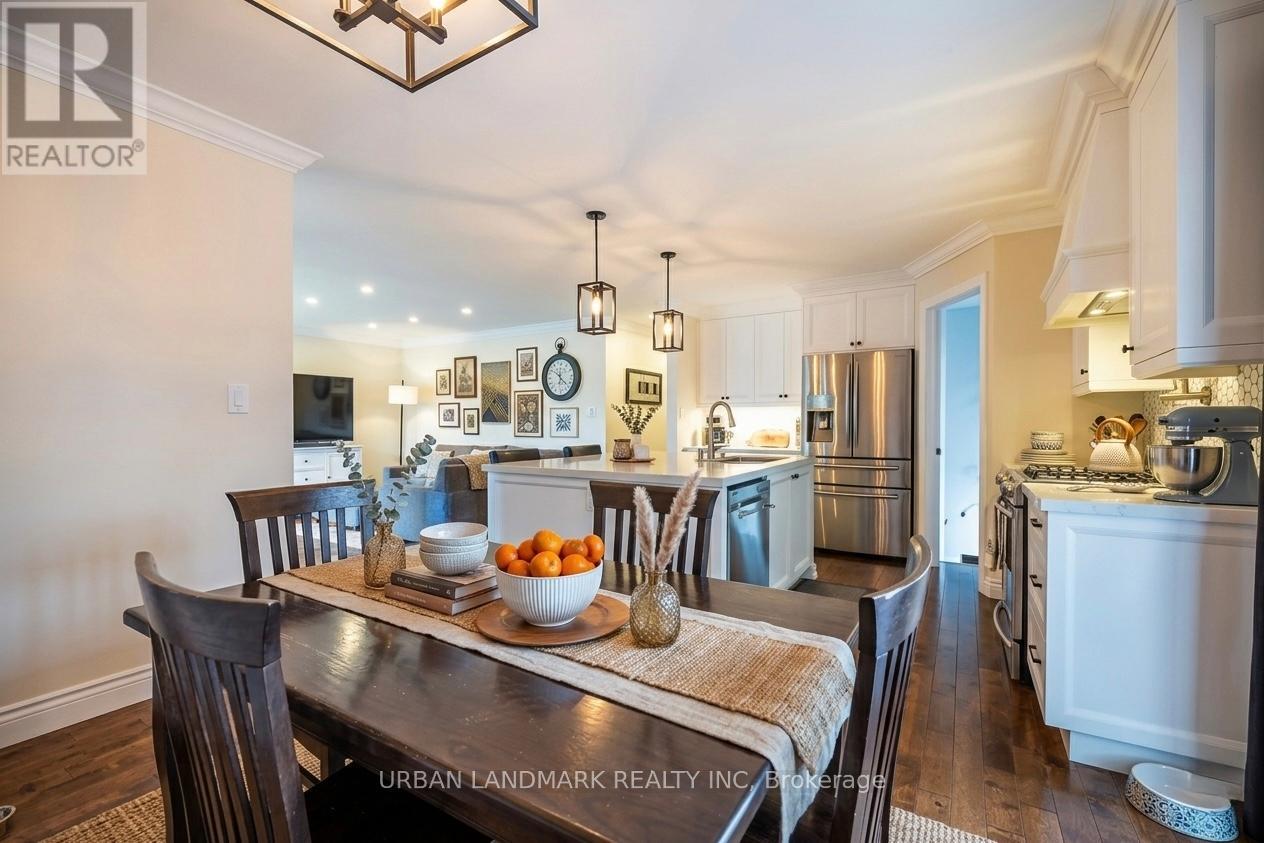 140 Riveredge Drive, Georgina, Ontario  L4P 2P3 - Photo 8 - N12999498